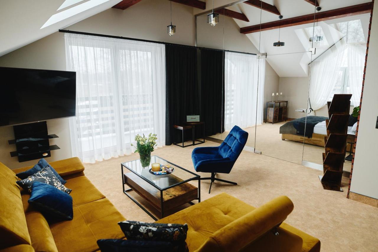 M&M Apartamenty Jasionka Eksteriør billede